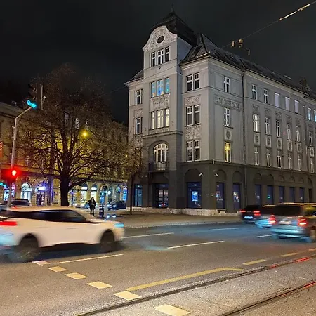 Saray Luxury Apartamento *